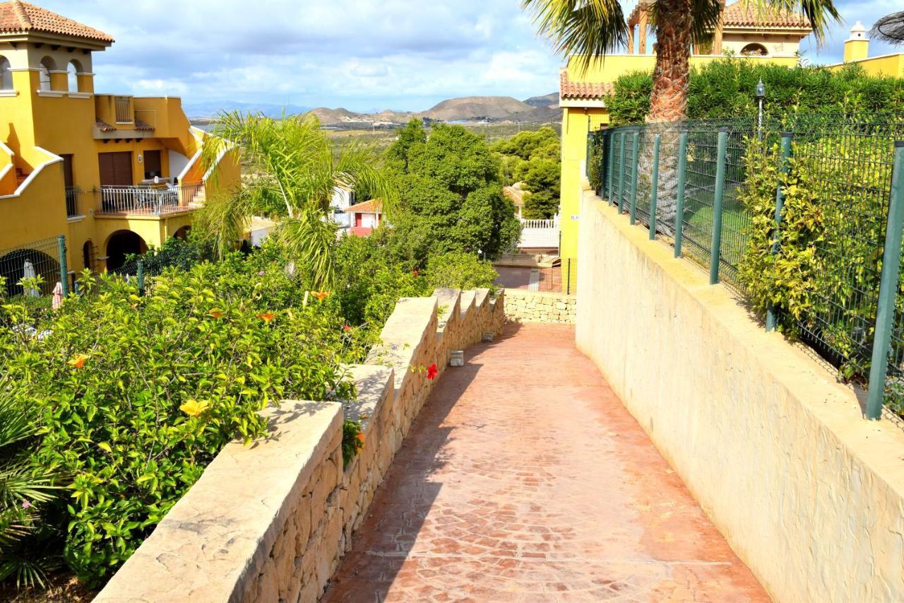 Apartamento Con Hermoso Jardin Y Ac Isla Plana Eksteriør billede