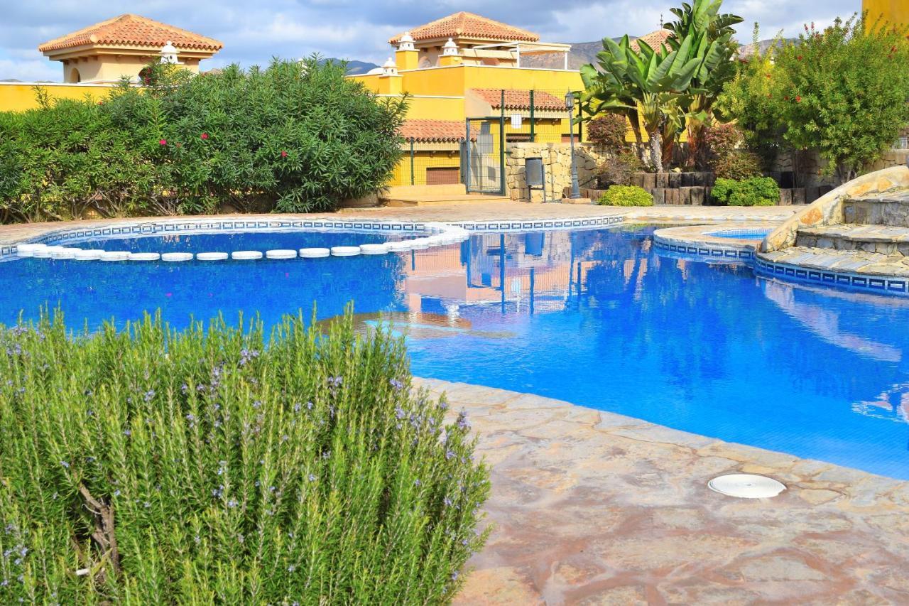 Apartamento Con Hermoso Jardin Y Ac Isla Plana Eksteriør billede