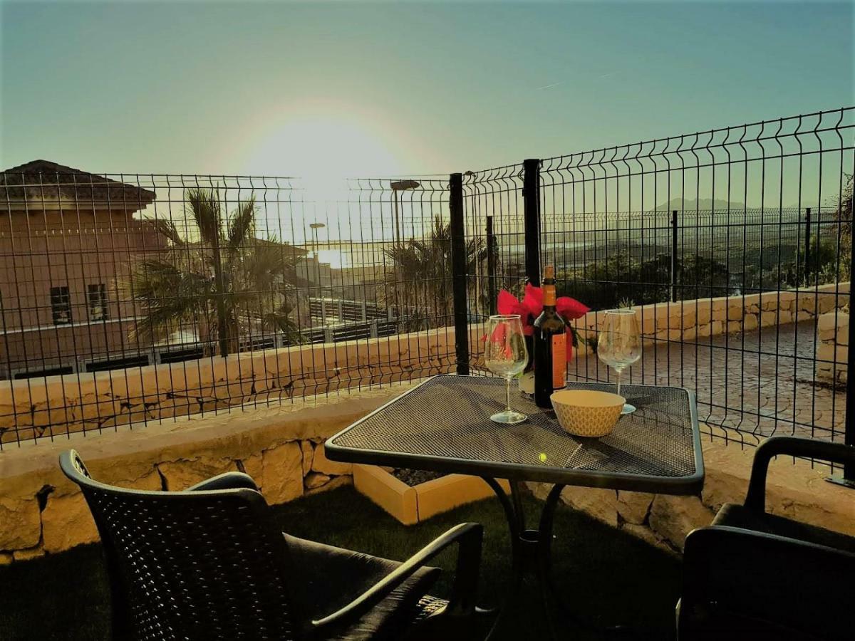Apartamento Con Hermoso Jardin Y Ac Isla Plana Eksteriør billede